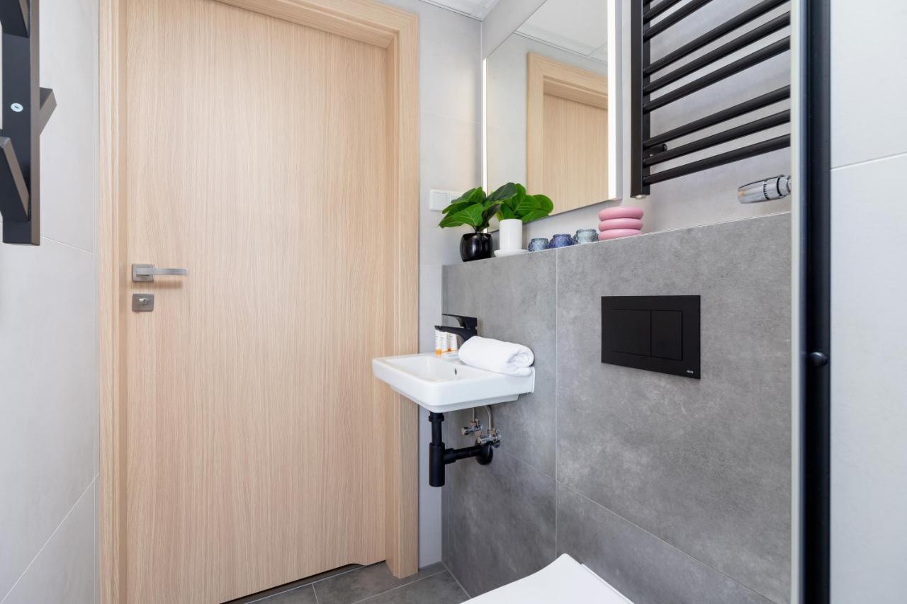 Modern Apartment Srodmiescie Krakow By Noclegi Renters Екстериор снимка